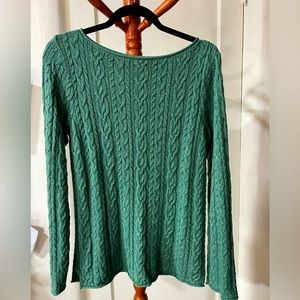 Woman’s Ralph Lauren sweater. Like new.